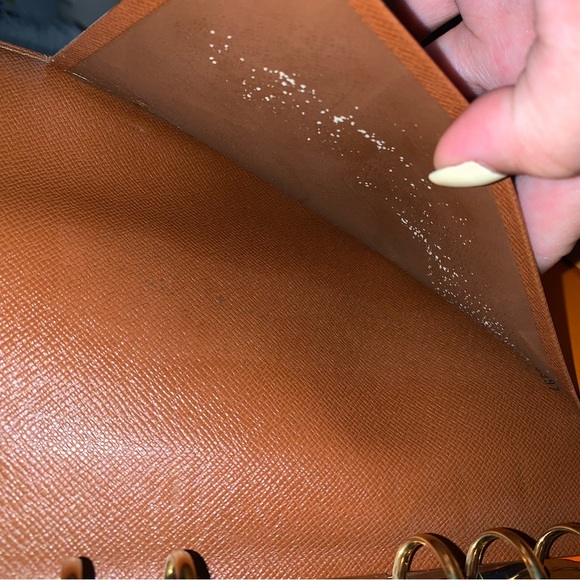 Sold✨LV MONOGRAM AGENDA MM ✨
Perfect for upcoming 2️⃣0️⃣2️⃣5️⃣😍🌷 - Picture 15 of 16